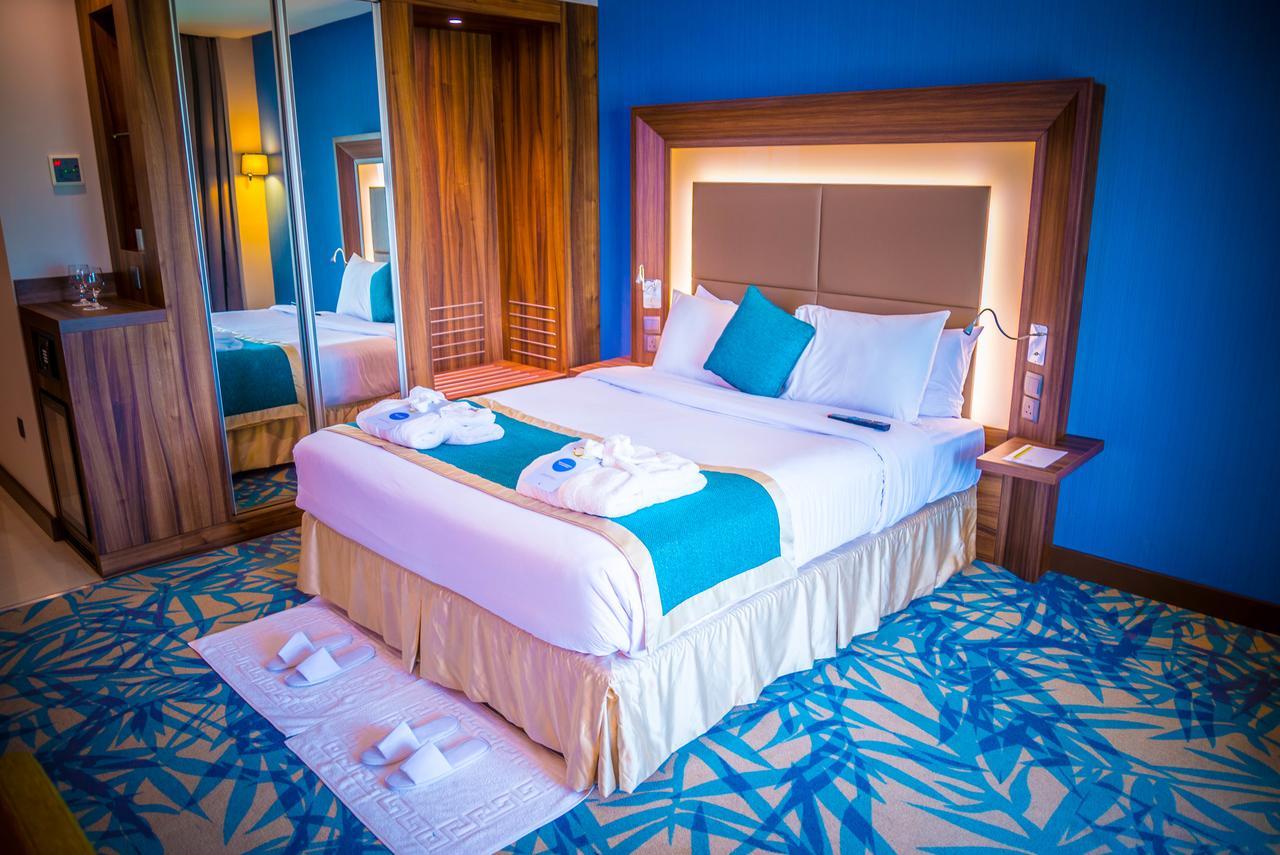 Novotel Yanbu Albahr Exterior foto