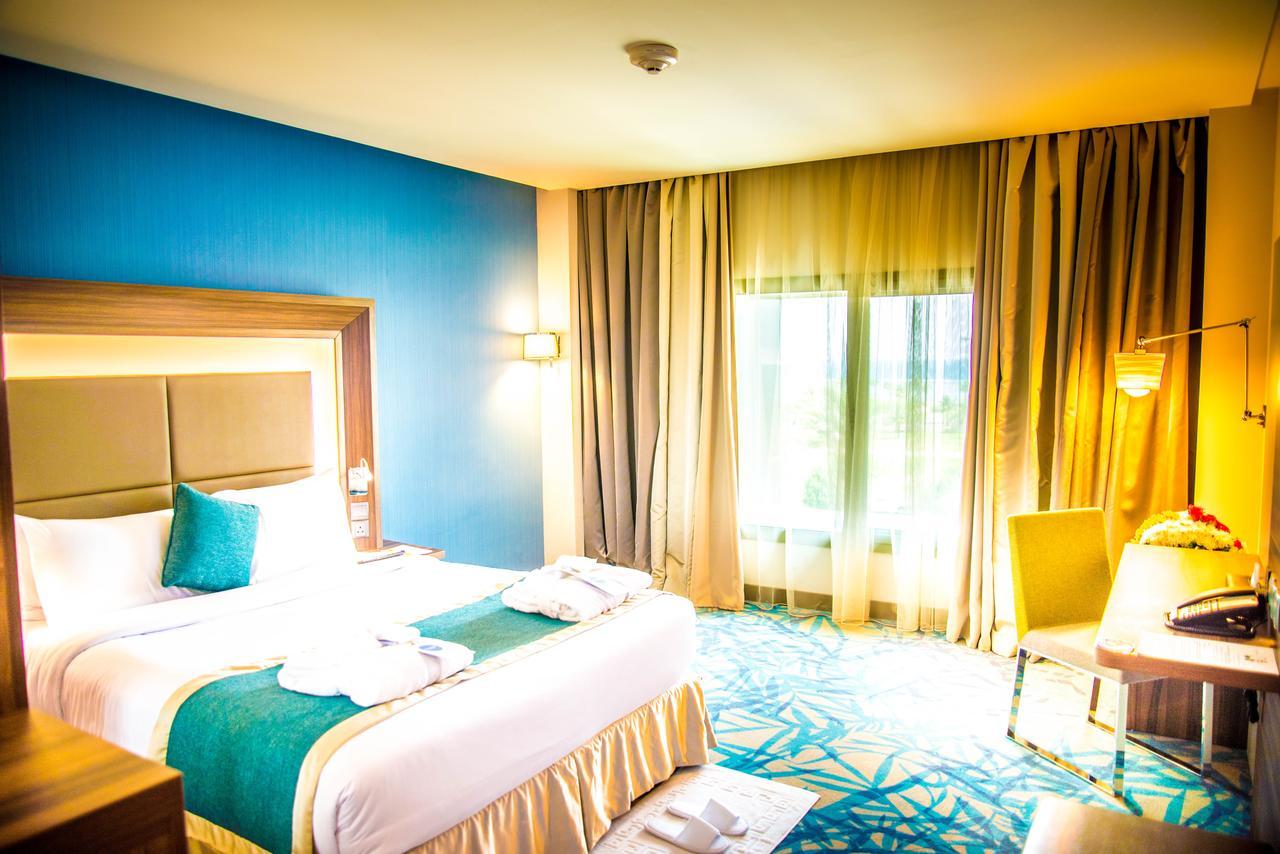 Novotel Yanbu Albahr Exterior foto